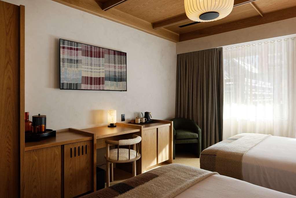 Mollie Aspen Hotel Room photo