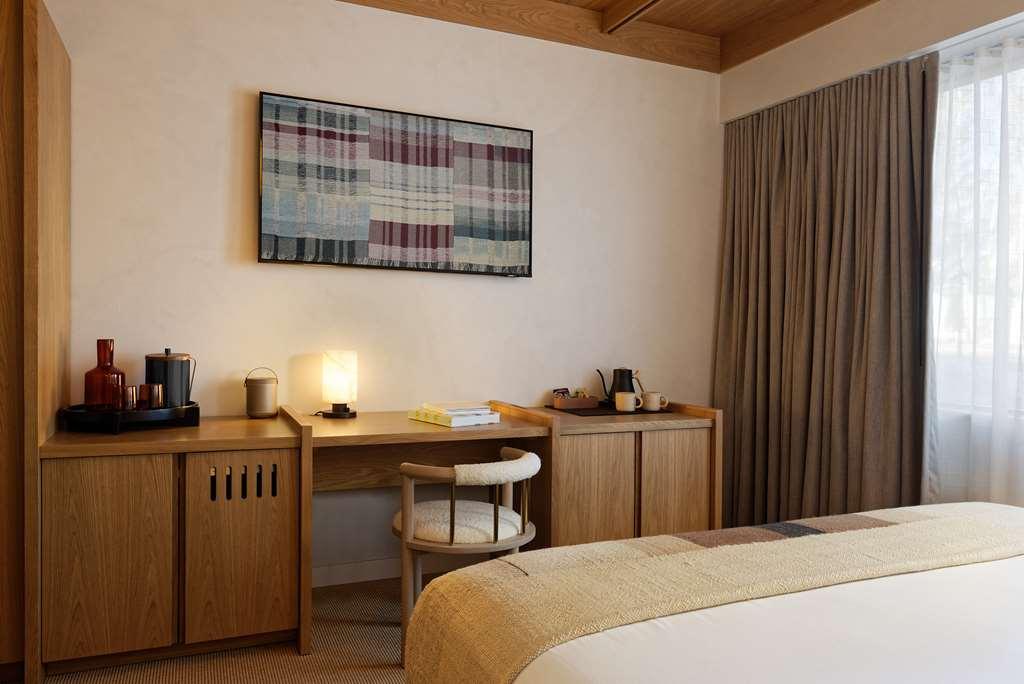 Mollie Aspen Hotel Room photo