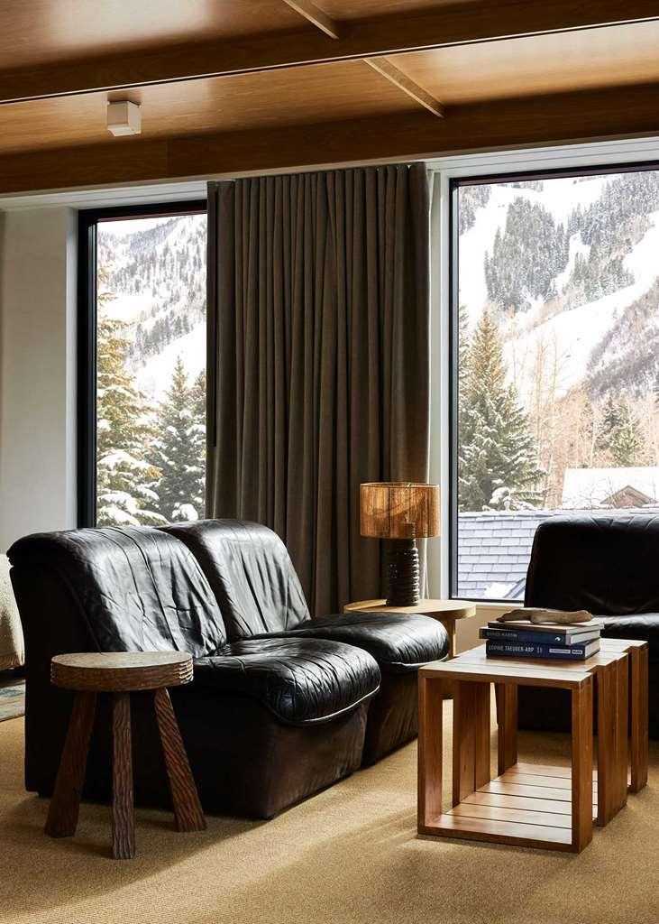 Mollie Aspen Hotel Room photo
